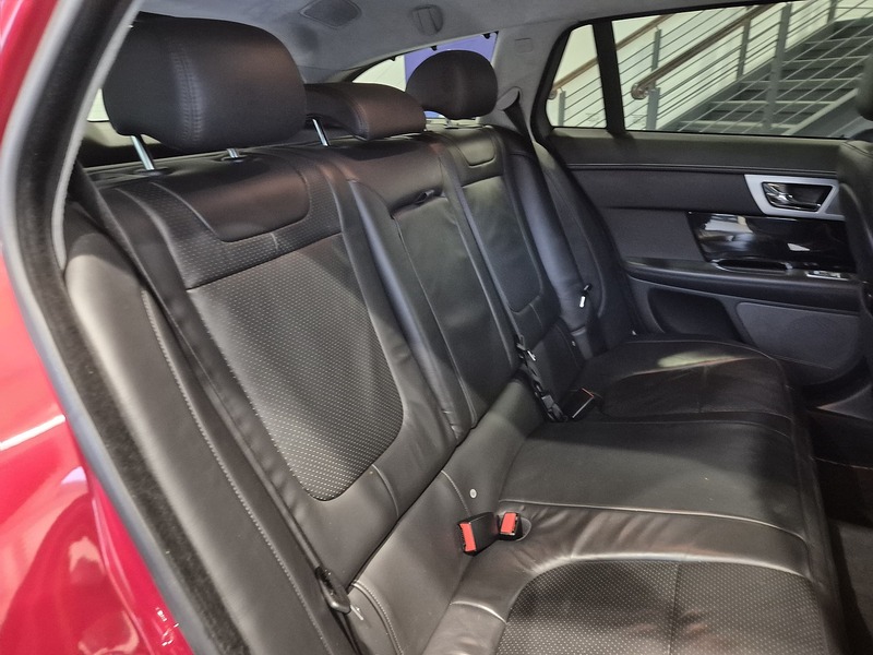 Jaguar XF d S V6 Portfolio - U11931