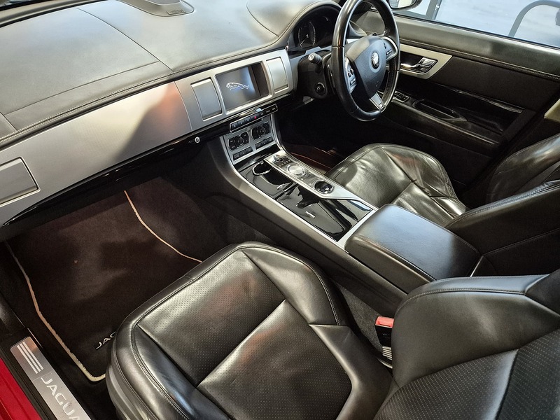 Jaguar XF d S V6 Portfolio - U11931