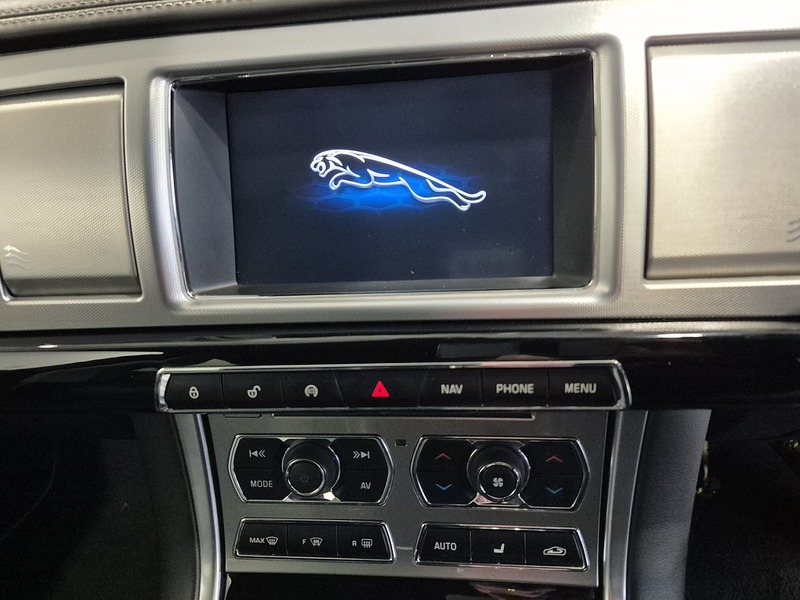 Jaguar XF d S V6 Portfolio - U11931