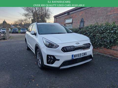 Kia Niro 3.0 30d SE SUV 5dr Diesel Auto xDrive Euro 6 (s/s) (258 ps)