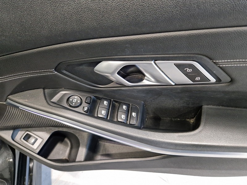 BMW 3 Series 320i Sport - U11953