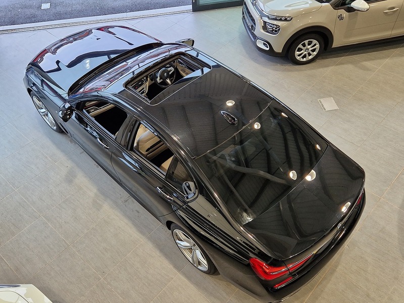 BMW 7 Series 730d M Sport - U11972