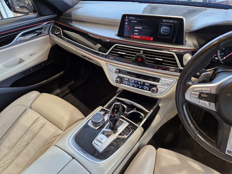BMW 7 Series 730d M Sport - U11972