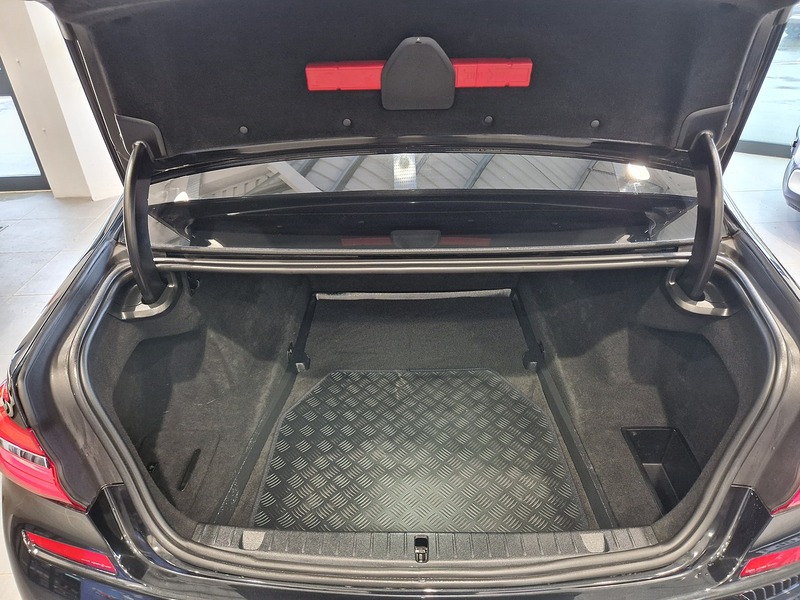 BMW 7 Series 730d M Sport - U11972