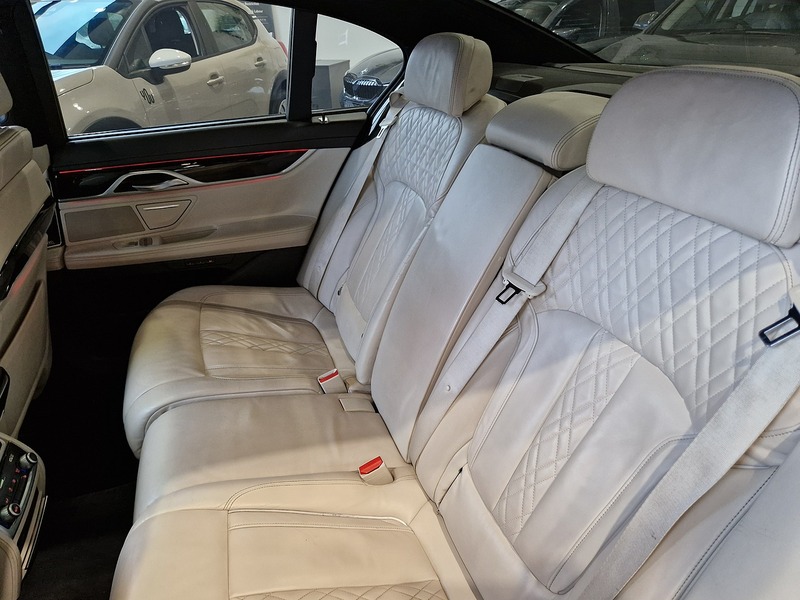 BMW 7 Series 730d M Sport - U11972