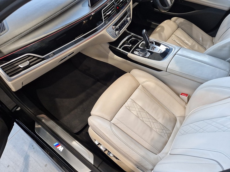 BMW 7 Series 730d M Sport - U11972