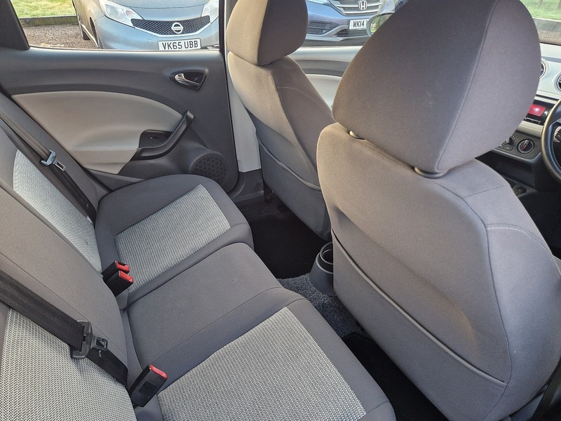 SEAT Ibiza SE - U11976