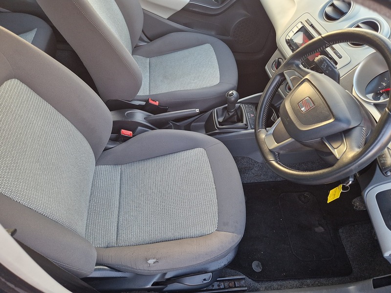 SEAT Ibiza SE - U11976