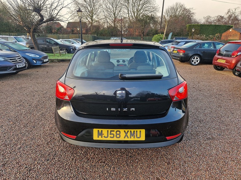 SEAT Ibiza SE - U11976