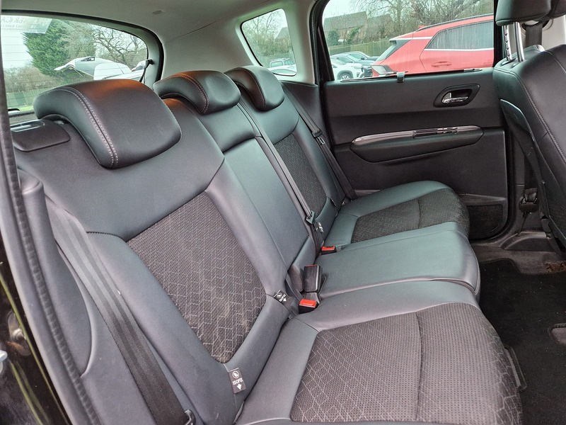 Peugeot 3008 HDi Allure - U11980