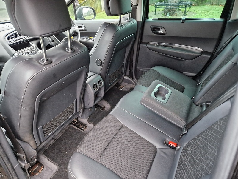 Peugeot 3008 HDi Allure - U11980