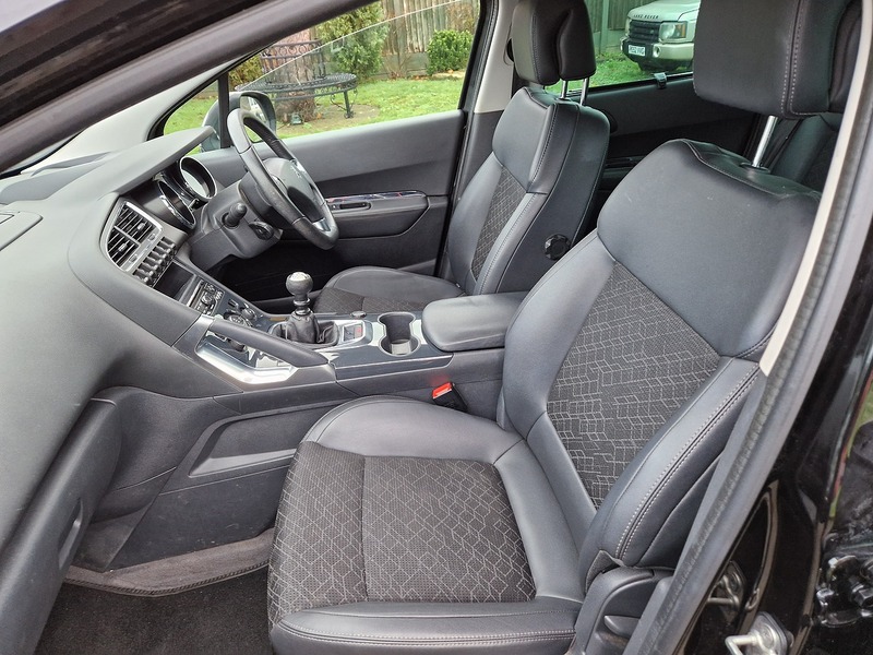 Peugeot 3008 HDi Allure - U11980