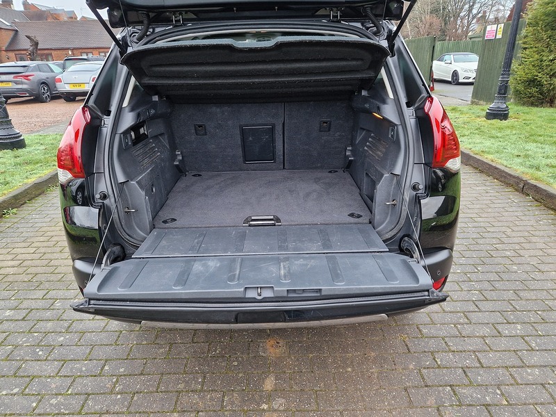 Peugeot 3008 HDi Allure - U11980