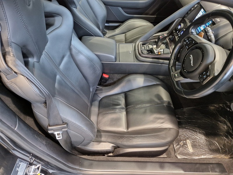 Jaguar F-Type V8 R - U11990