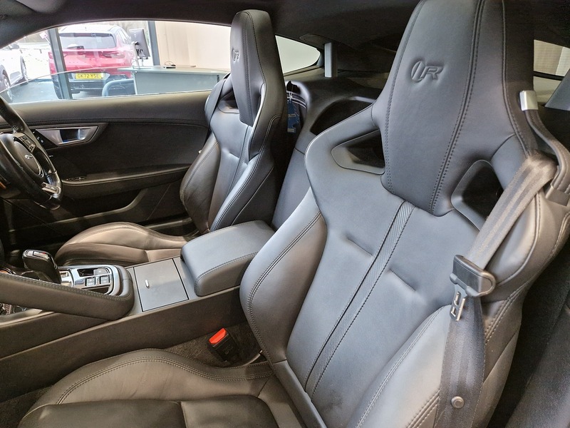 Jaguar F-Type V8 R - U11990