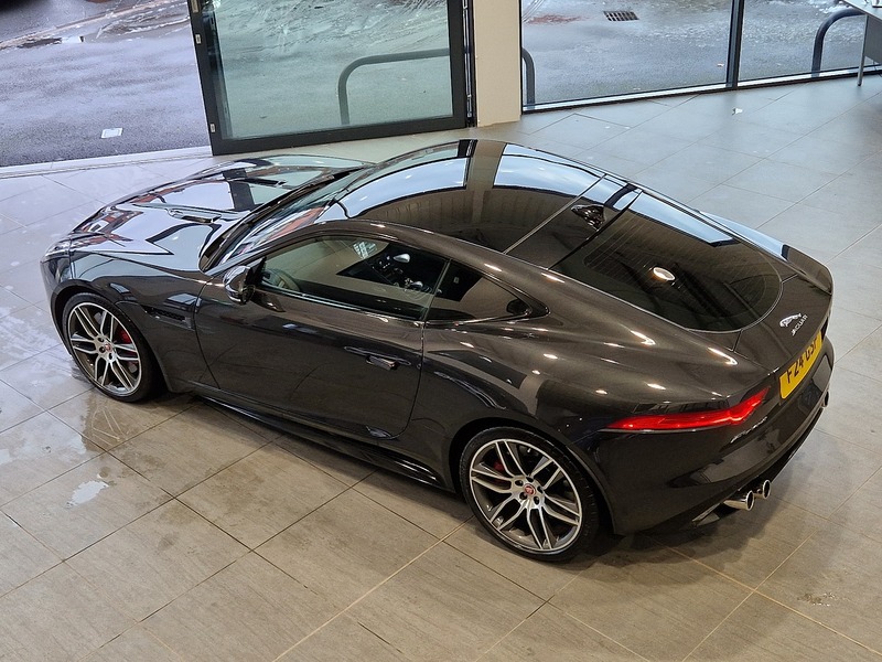 Jaguar F-Type V8 R - U11990
