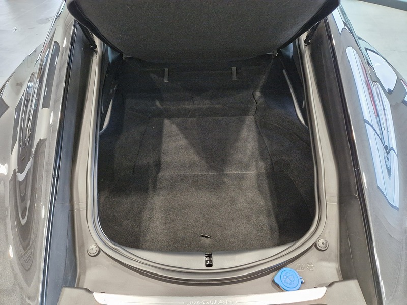 Jaguar F-Type V8 R - U11990