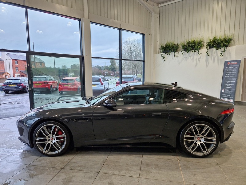 Jaguar F-Type V8 R - U11990