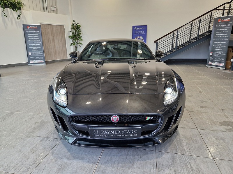 Jaguar F-Type V8 R - U11990