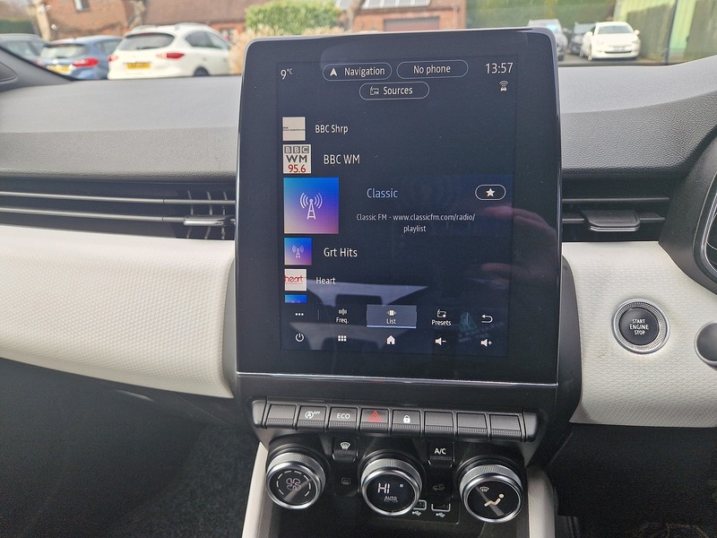 Renault Clio TCe S Edition - U11995