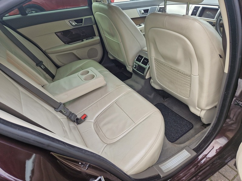 Jaguar XF d Premium Luxury - U12000