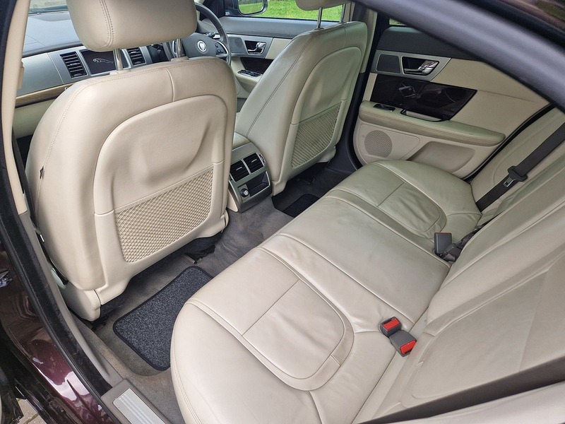 Jaguar XF d Premium Luxury - U12000