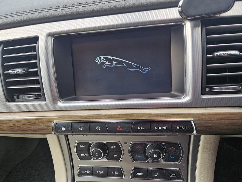 Jaguar XF d Premium Luxury - U12000