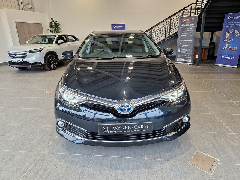 Toyota Auris VVT-h Excel - U12005