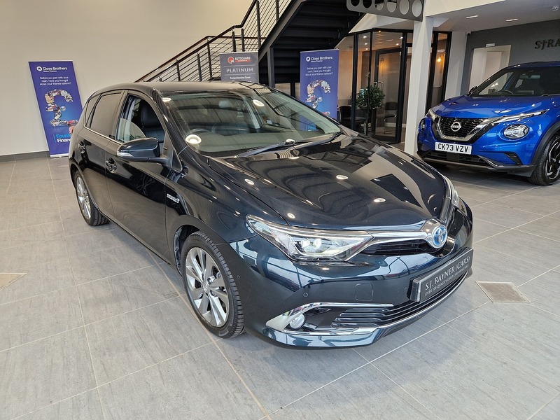 Toyota Auris VVT-h Excel - U12005