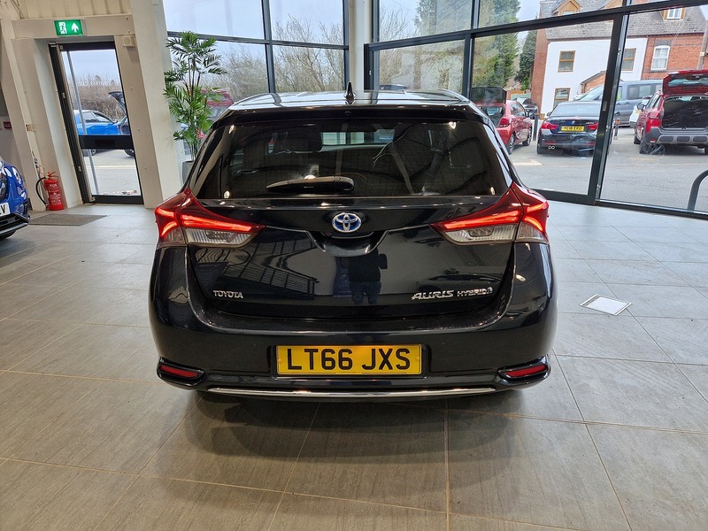 Toyota Auris VVT-h Excel - U12005