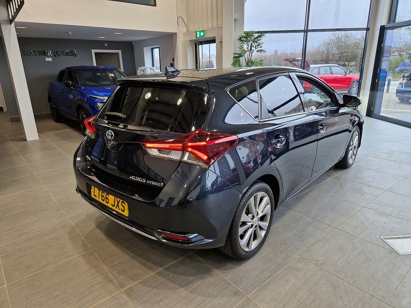 Toyota Auris VVT-h Excel - U12005