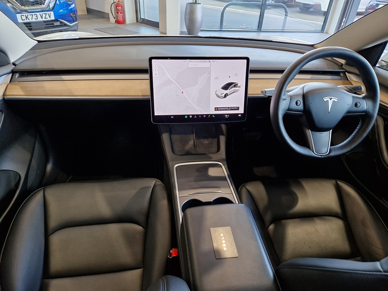 Tesla Model 3 Long Range - U12007