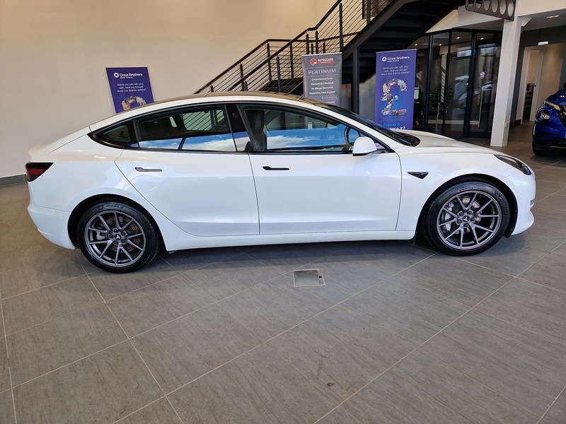 Tesla Model 3 Long Range - U12007