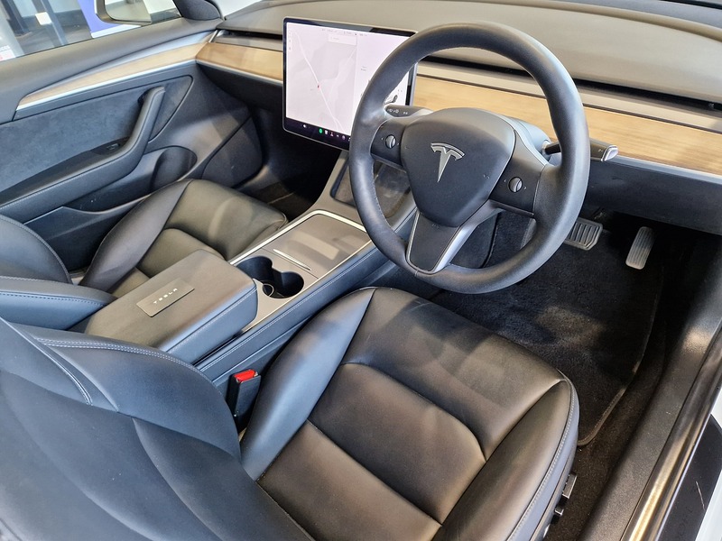 Tesla Model 3 Long Range - U12007