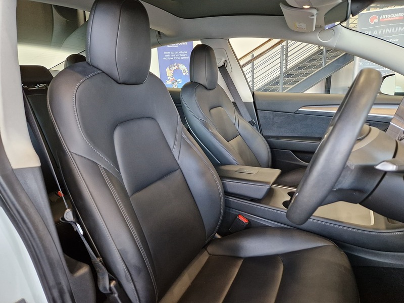 Tesla Model 3 Long Range - U12007