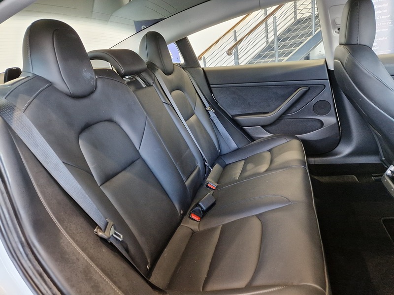 Tesla Model 3 Long Range - U12007