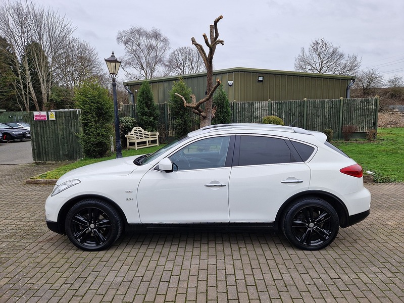 Infiniti QX50 d V6 GT - U12009