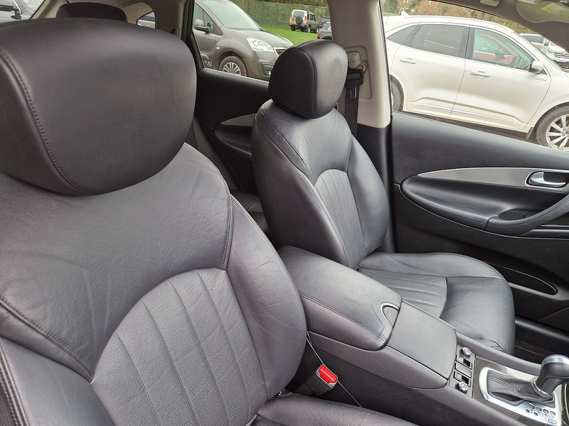 Infiniti QX50 d V6 GT - U12009