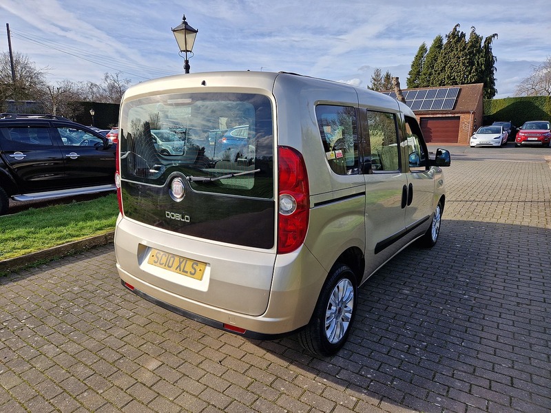 Fiat Doblo MultiJet Eleganza - U12010