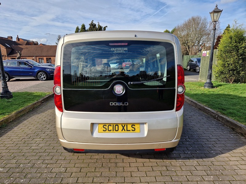 Fiat Doblo MultiJet Eleganza - U12010