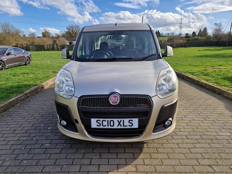 Fiat Doblo MultiJet Eleganza - U12010