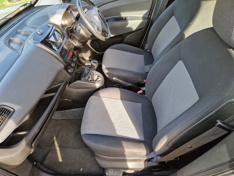 Fiat Doblo MultiJet Eleganza - U12010