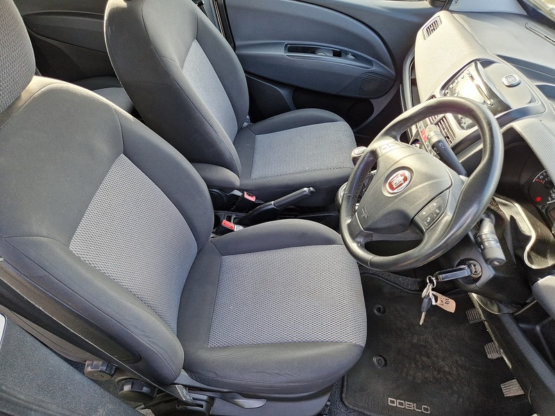 Fiat Doblo MultiJet Eleganza - U12010