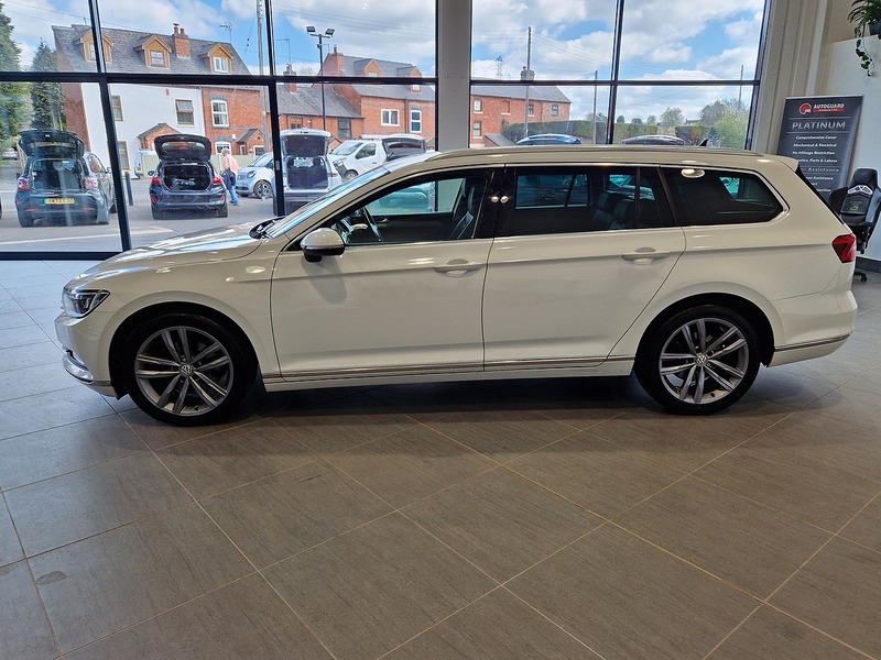 Volkswagen Passat TDI BlueMotion Tech GT - U12011