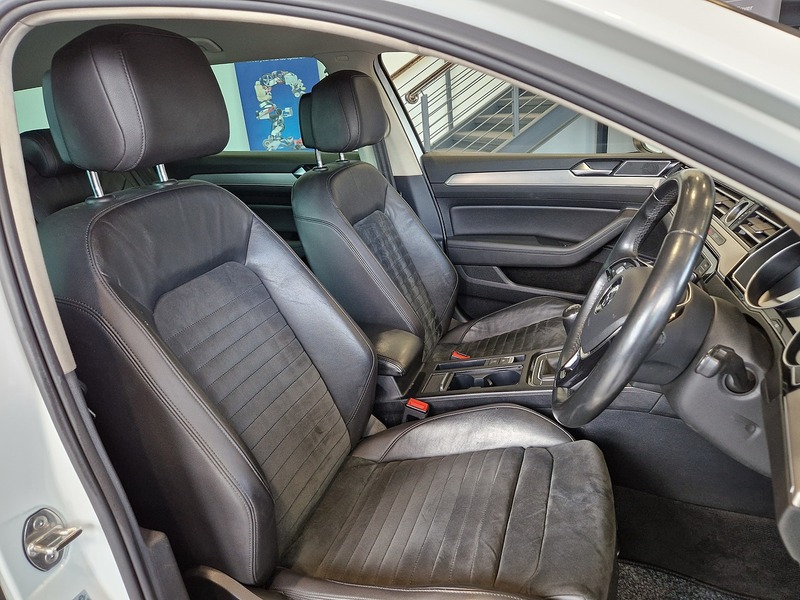 Volkswagen Passat TDI BlueMotion Tech GT - U12011