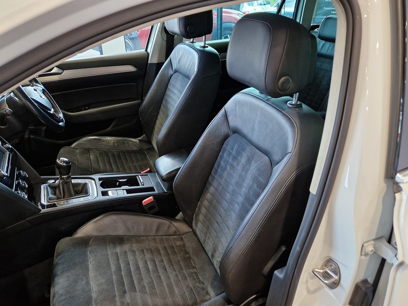 Volkswagen Passat TDI BlueMotion Tech GT - U12011