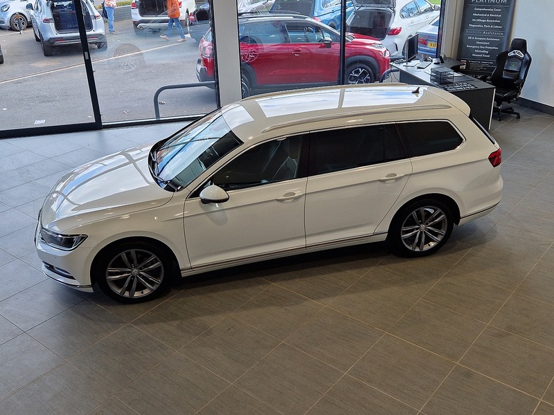 Volkswagen Passat TDI BlueMotion Tech GT - U12011