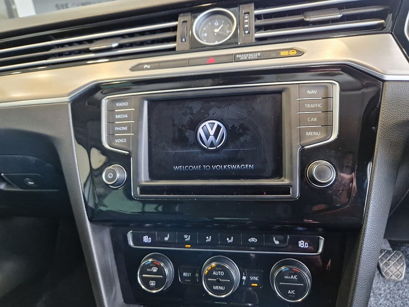 Volkswagen Passat TDI BlueMotion Tech GT - U12011