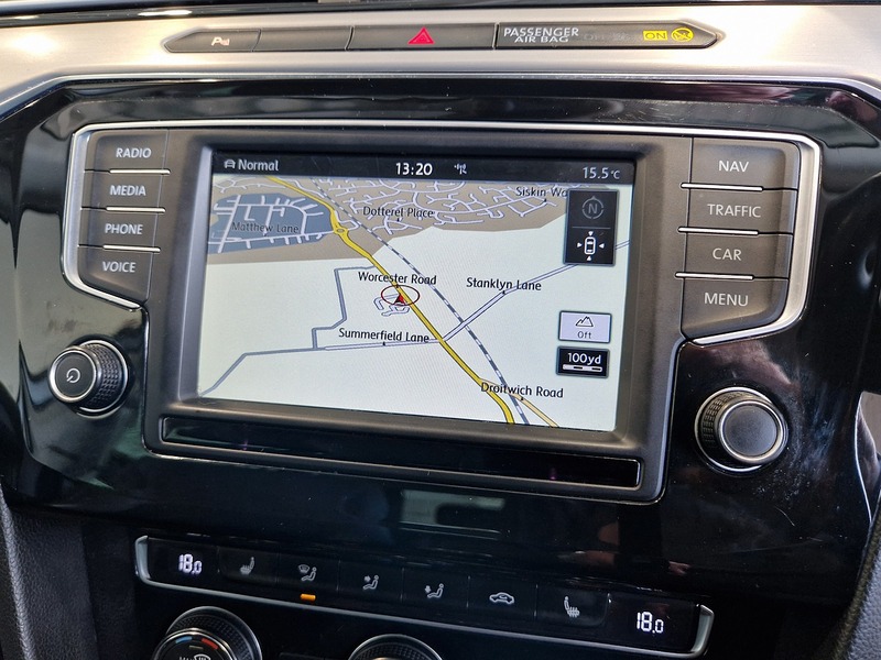 Volkswagen Passat TDI BlueMotion Tech GT - U12011