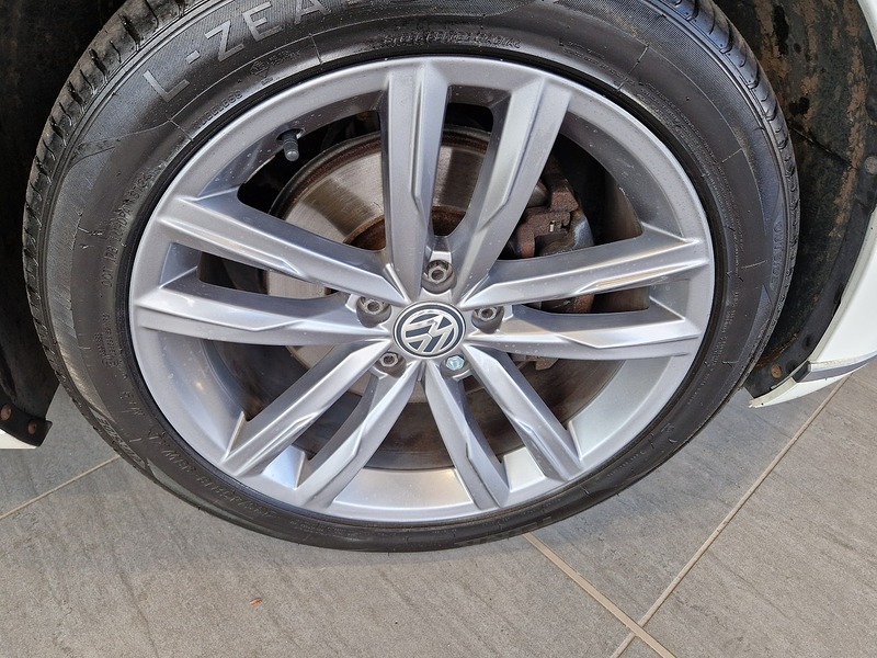 Volkswagen Passat TDI BlueMotion Tech GT - U12011